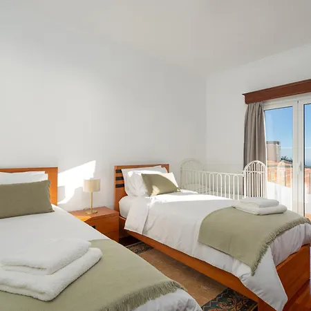 Mirage - By Madeira To * Arco da Calheta (Madeira)