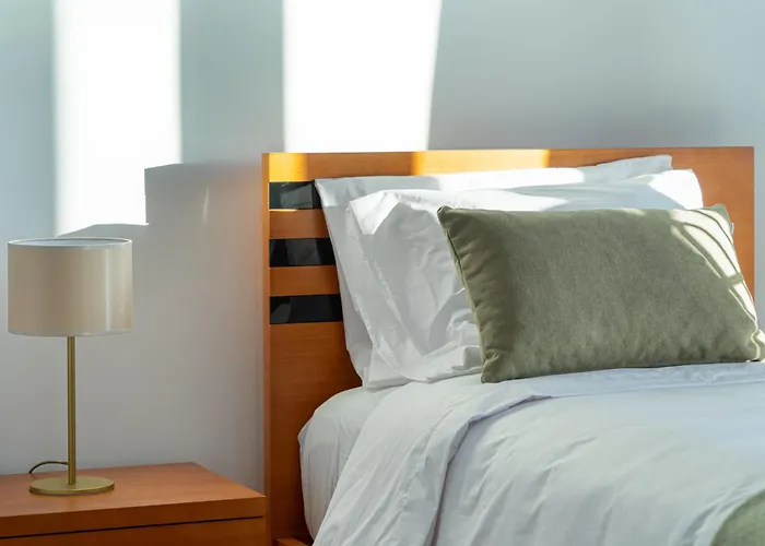 Mirage - By Madeira To Villa Arco da Calheta (Madeira)